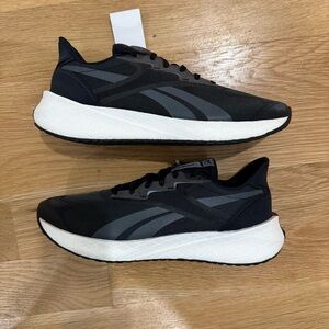 REEBOK Floatride Energy Symmetros Black and Gray Running Sneakers Size 9 NEW